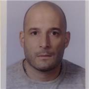 Laureato in Storia e Conservazione dei e Beni Culturali ad indirizzo archeologico con esperienza nell'insegnamento